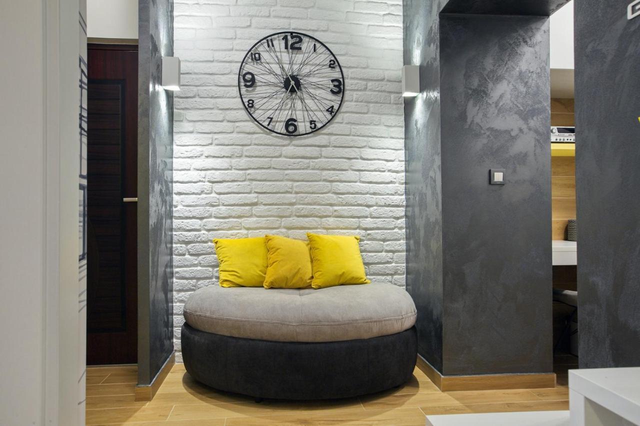 Bedroom More Than A Bed Zagreb Exterior photo